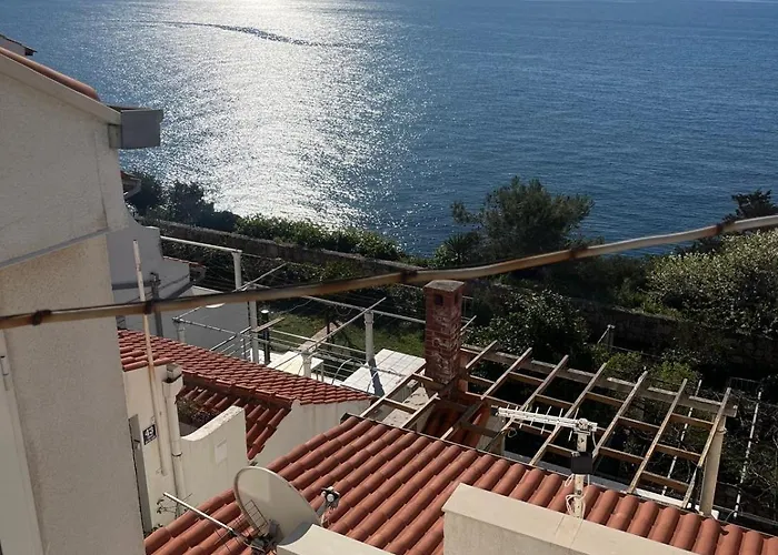 Seafront Sundeck Apartment Dubrovnik